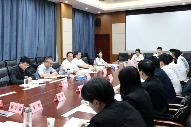 2025年新提拔年轻干部集中座谈会爱游戏app最新登录入口孝南区召开